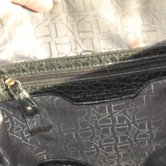 DANIELLE NICOLE  Man made materials Black Hand Bag - No Shoulder Straps - Picture 14 of 16